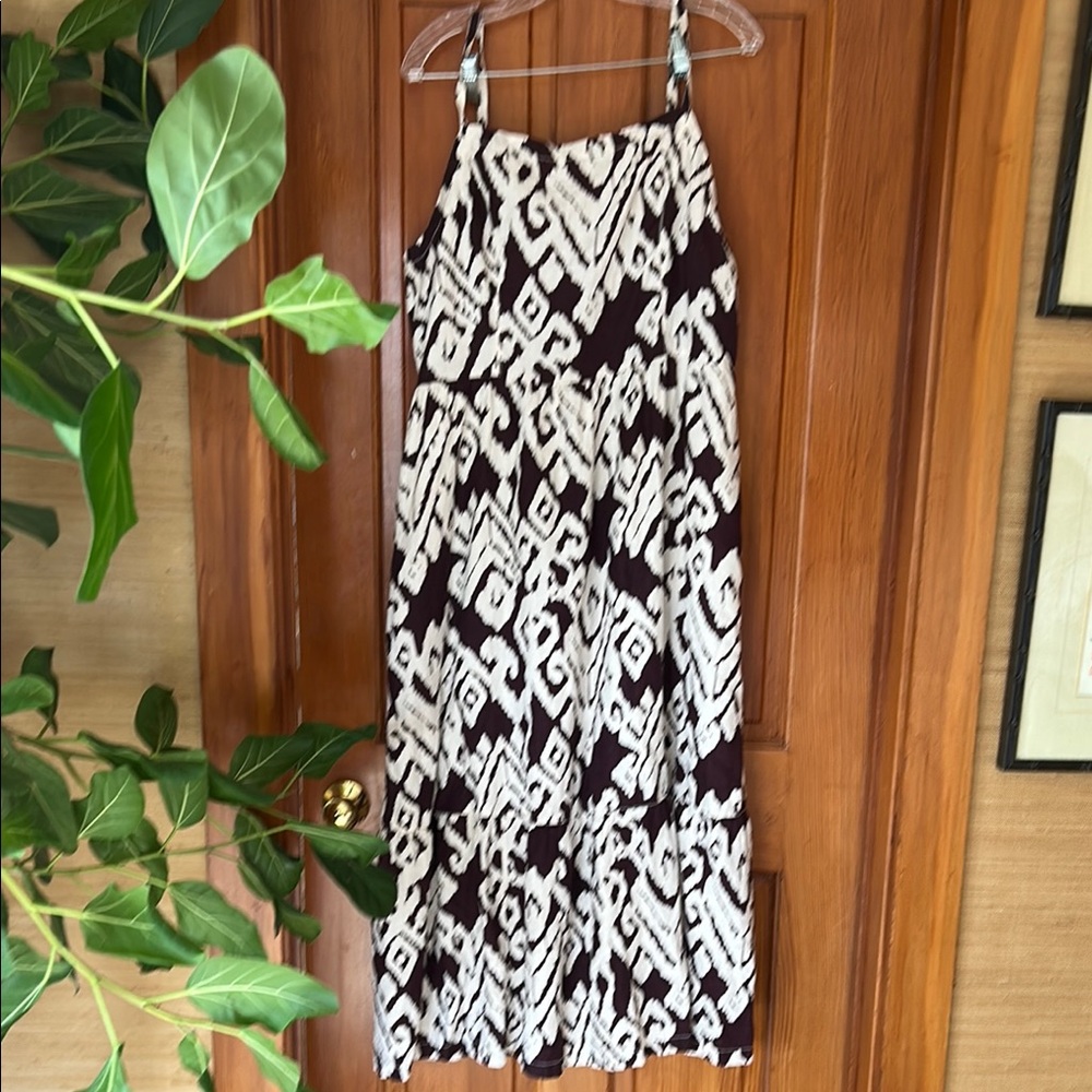 Boho Chocolate and White Patterned Maxi Dress pockets. Side zip. Open back